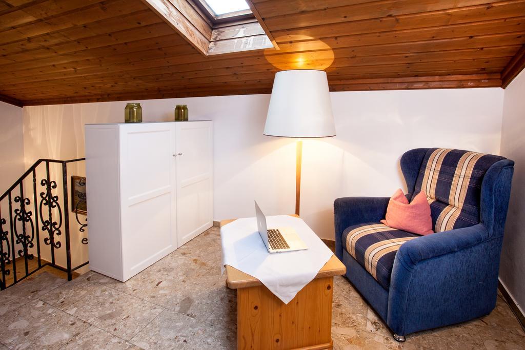 Gaestehaus Sunkler Голлінг-ан-дер-Зальцах Екстер'єр фото